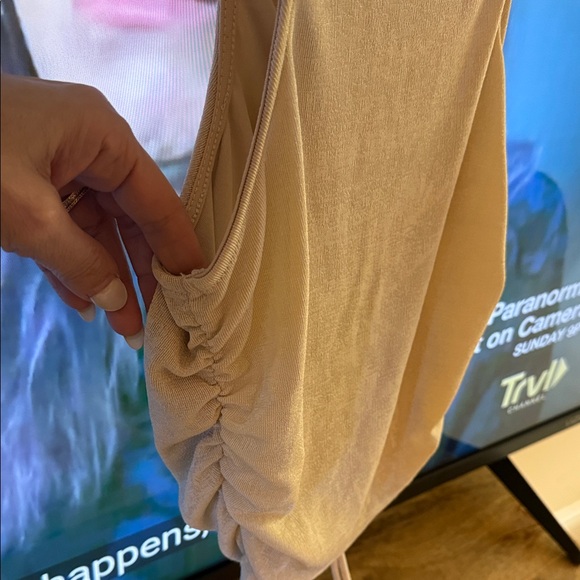 Cream Ruched Tank Top - Picture 3 of 5